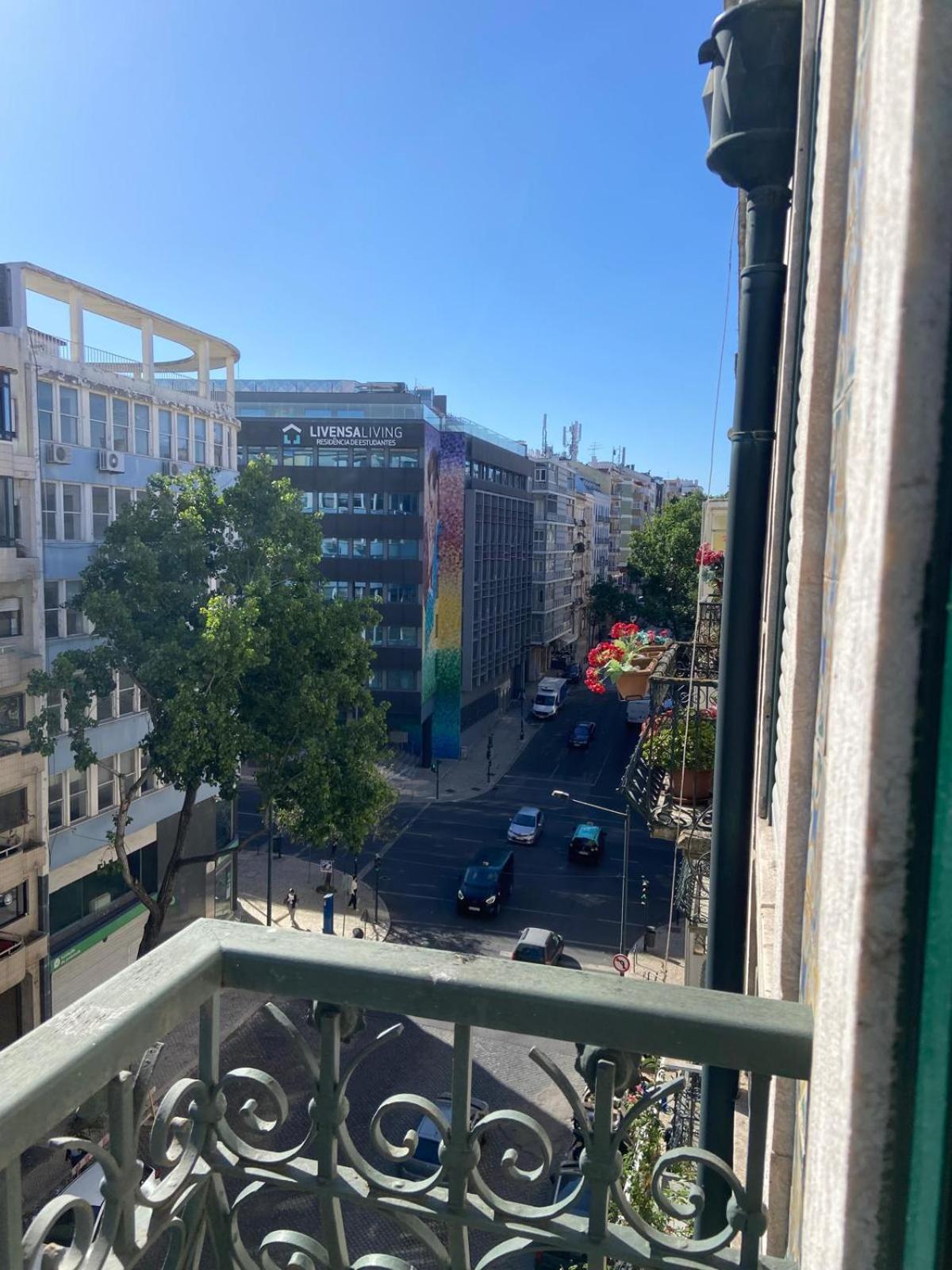 The Friends Apartment Lisbon Exterior photo